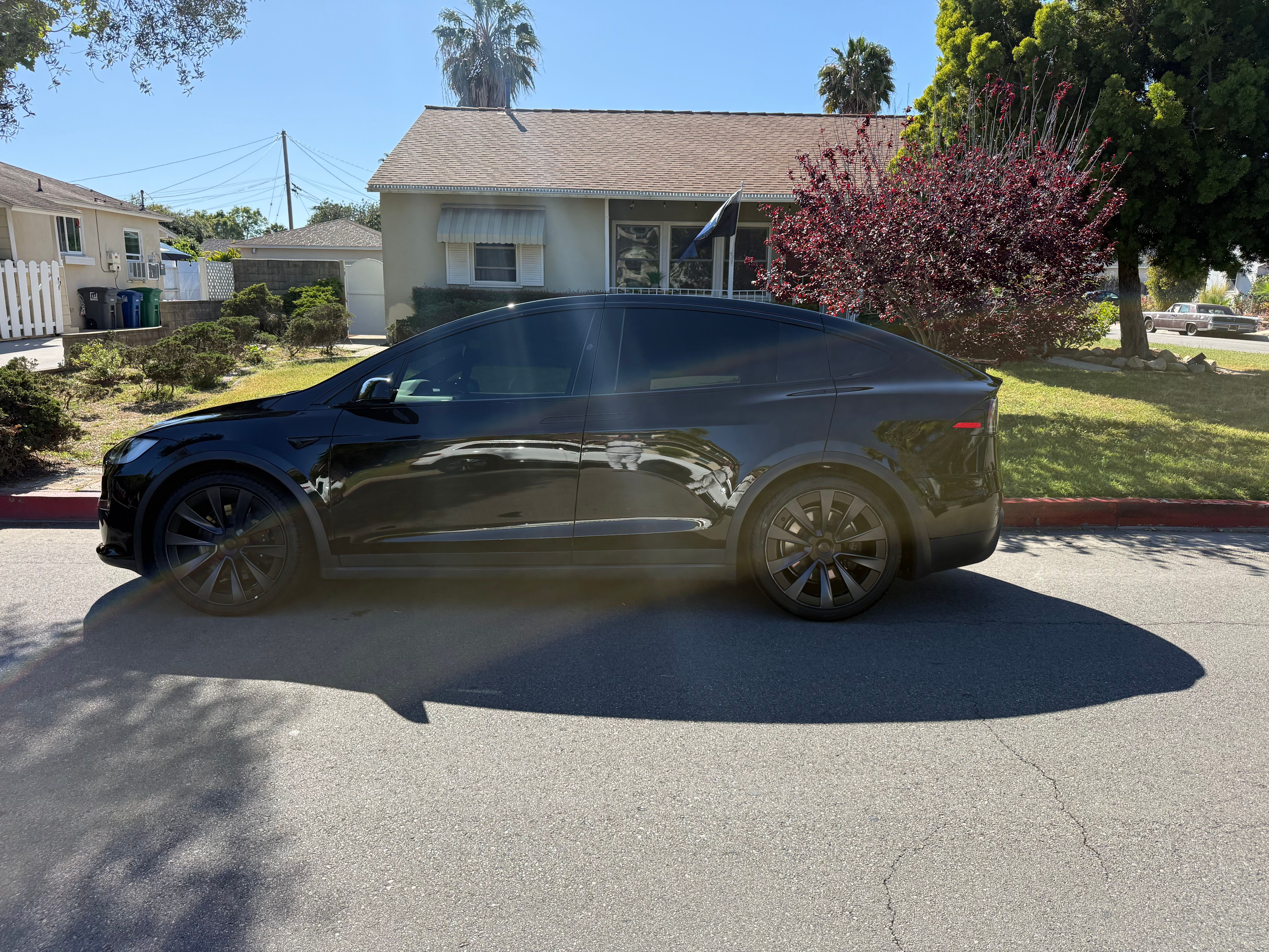 Used 2023 Tesla Model X AWD/4WD image 8