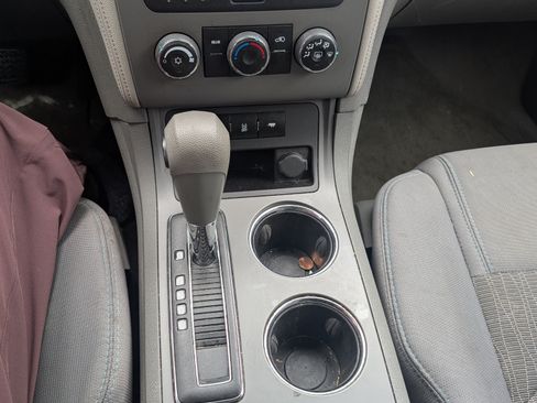 Used 2014 Chevrolet Traverse LS image 5