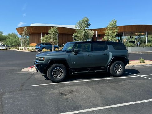 Used 2024 GMC Hummer EV 3X w/ Extreme Off-Road Package AWD/4WD image 13