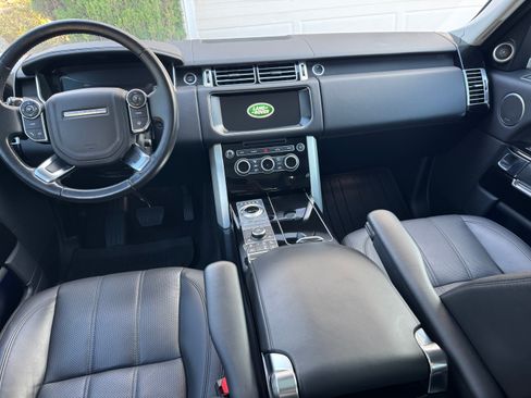 Used 2017 Land Rover Range Rover HSE image 27