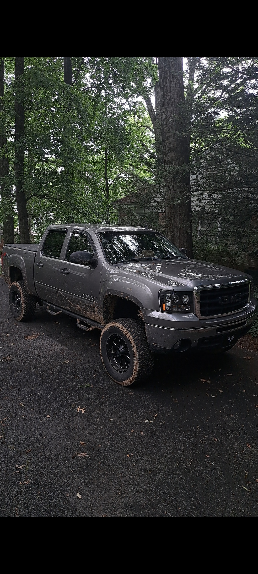 Used 2009 GMC Sierra 1500 SLE w/ Power Pack Plus AWD/4WD image 9
