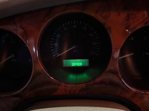 Used 1998 Jaguar XK8 Convertible image 29