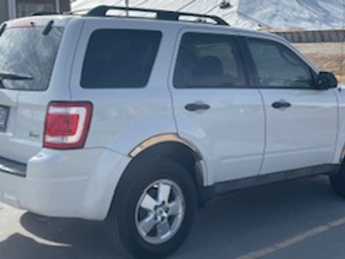 Used 2011 Ford Escape XLT w/ 202A Rapid Spec Order Code image 5