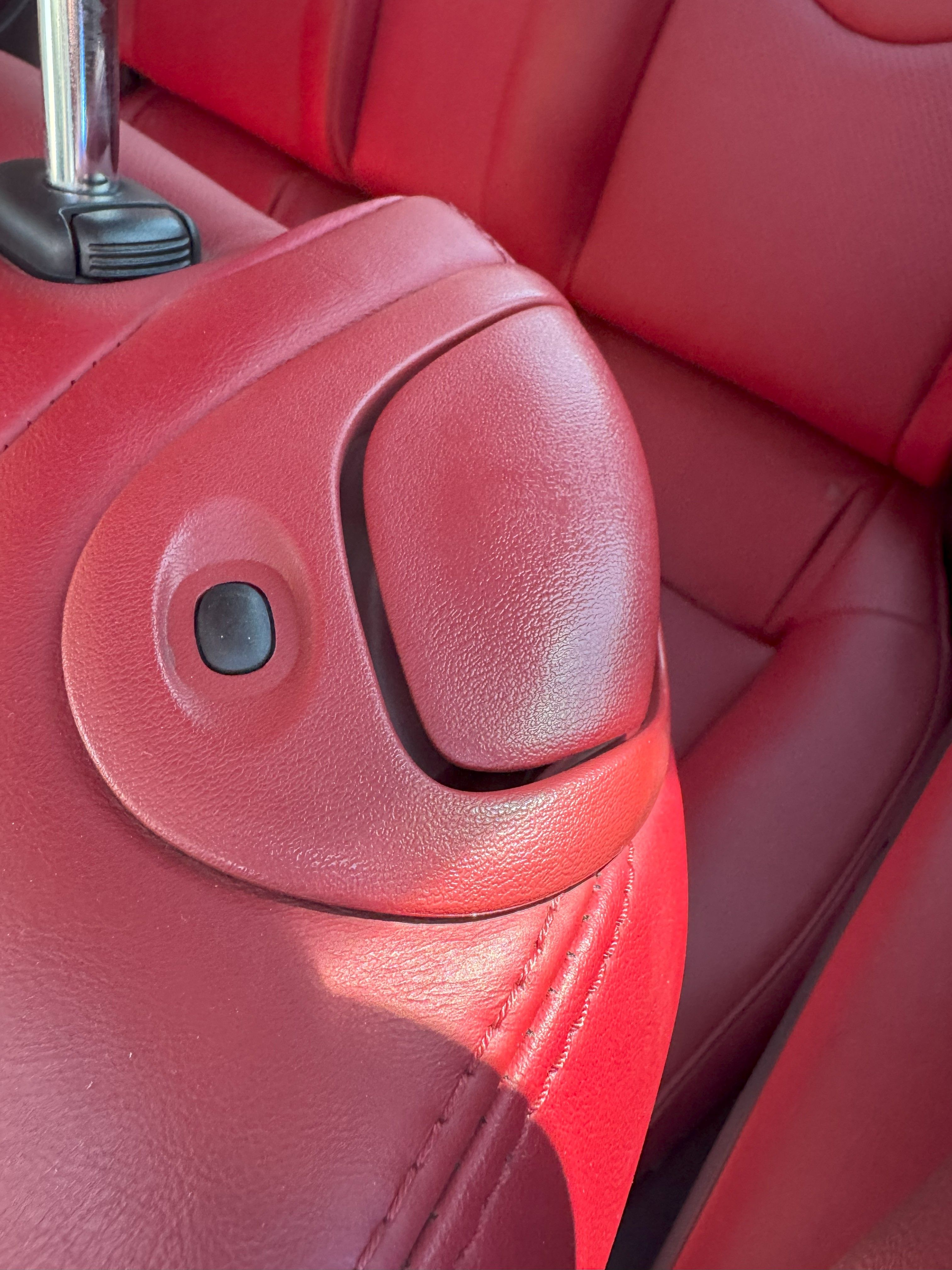 Used 2011 INFINITI G37 IPL RWD image 30
