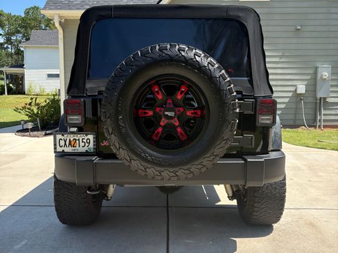 Used 2015 Jeep Wrangler Unlimited Sport w/ Quick Order Package 24S image 8