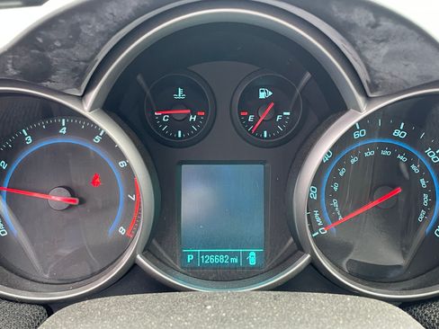 Used 2014 Chevrolet Cruze LT w/ Technology Package image 6