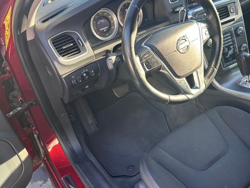 Used 2012 Volvo S60 T5 image 16