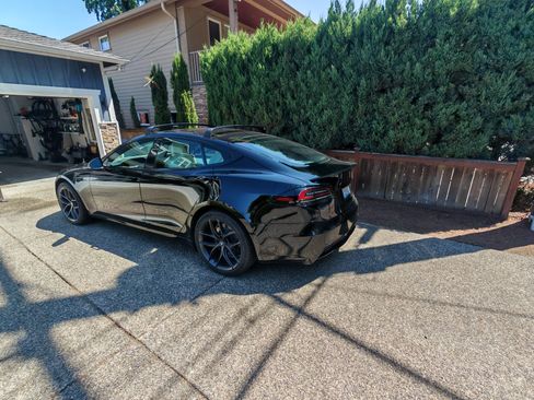 Used 2023 Tesla Model S Standard Range image 5