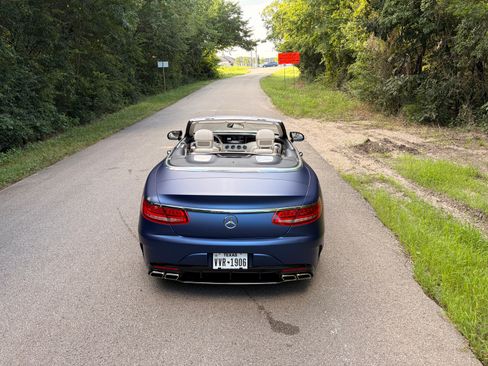 Used 2017 Mercedes-Benz S 550 Cabriolet image 18