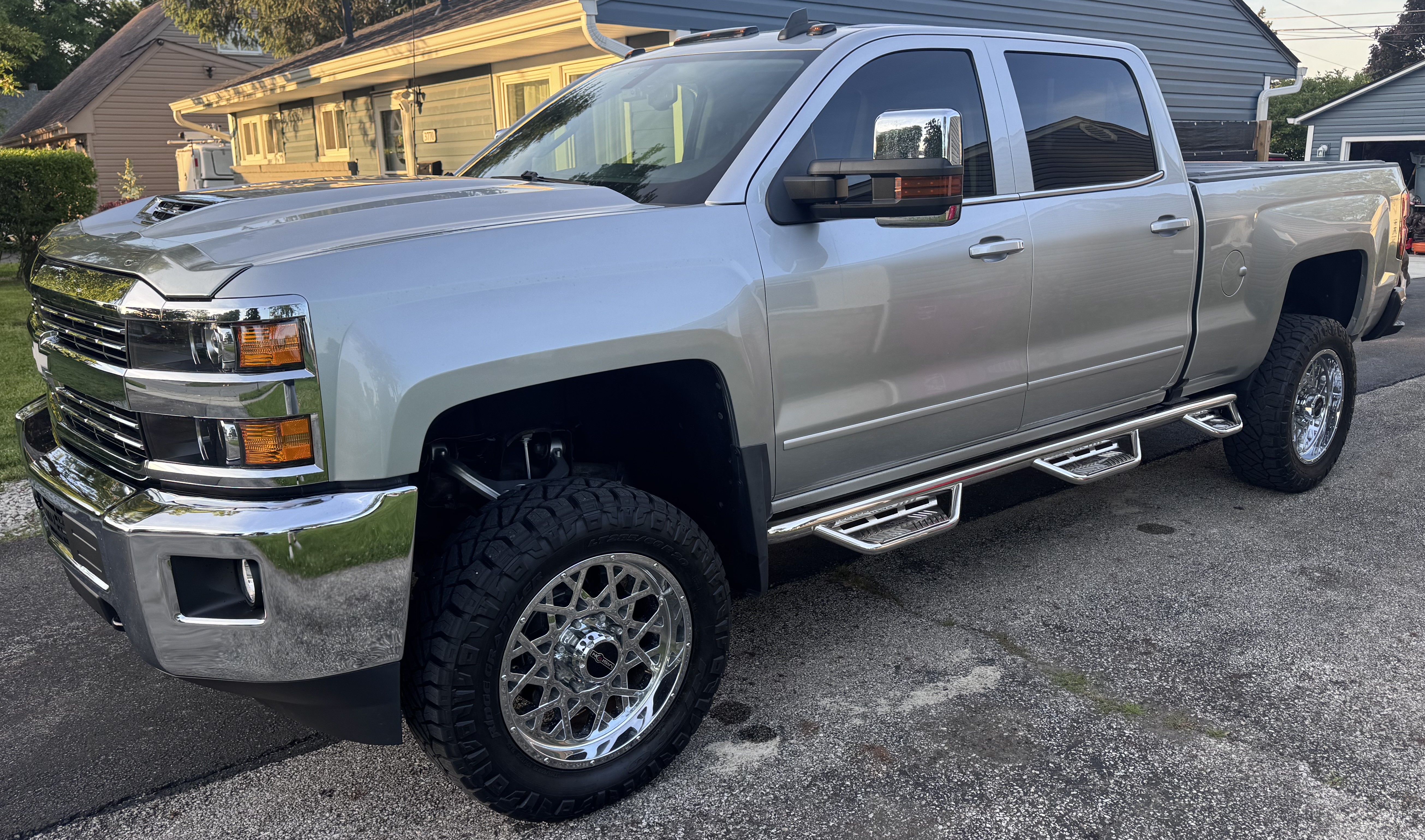 Used 2017 Chevrolet Silverado 2500 LT w/ LT Fleet Convenience Package AWD/4WD image 1