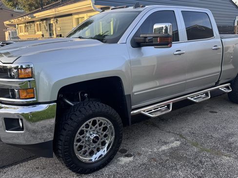 Used 2017 Chevrolet Silverado 2500 LT w/ LT Fleet Convenience Package AWD/4WD image 1