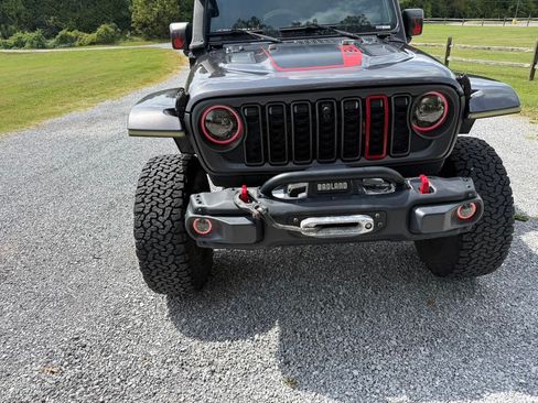 Used 2020 Jeep Wrangler Unlimited Rubicon AWD/4WD image 9