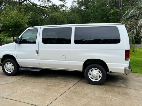 Used 2008 Ford E-350 and Econoline 350 XLT RWD image 5