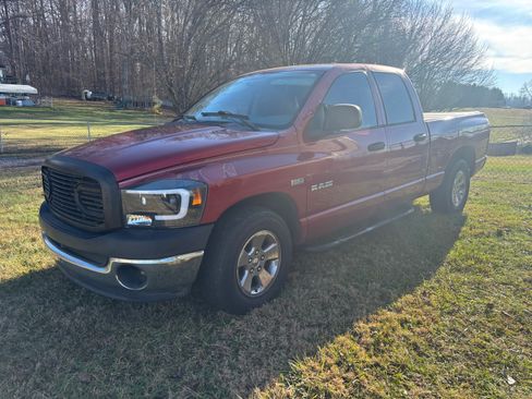 Used 2008 Dodge Ram 1500 Truck ST image 8