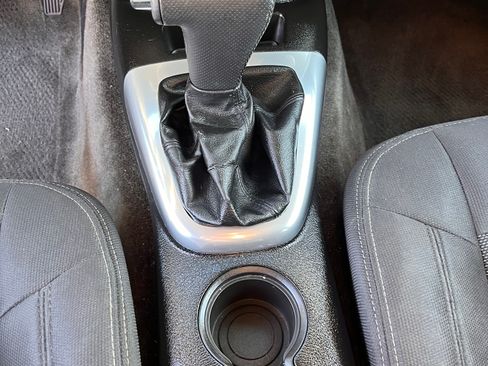 Used 2008 HUMMER H3 image 4