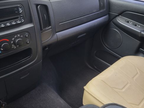 Used 2005 Dodge Ram 1500 Truck SLT w/ Quad Cab Big Horn Value Group image 4