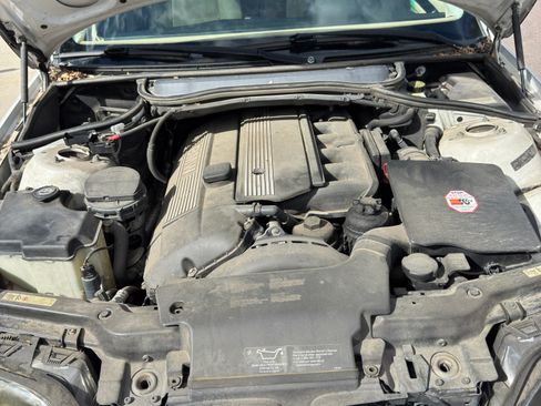 Used 2003 BMW 325xi Sedan AWD/4WD image 12