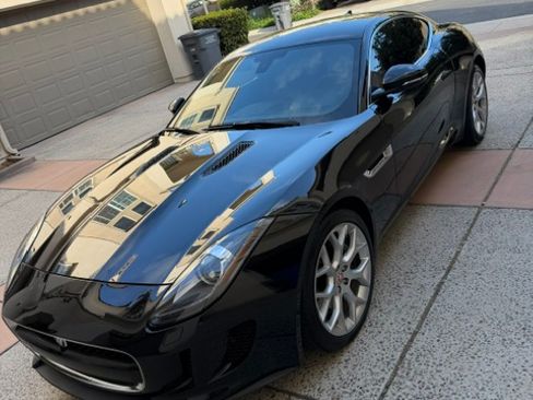 Used 2015 Jaguar F-TYPE Coupe RWD image 5