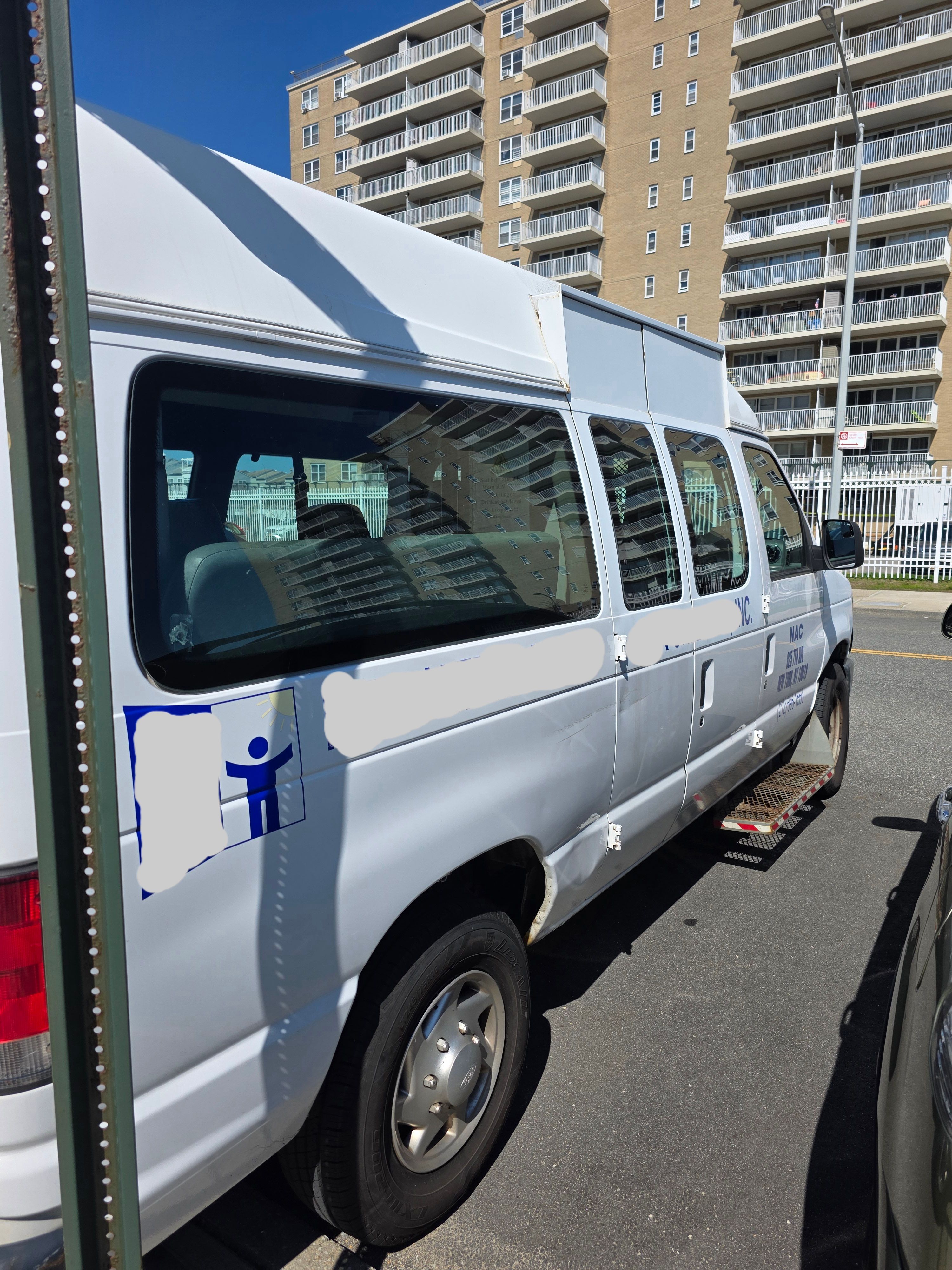 Used 2014 Ford E-250 and Econoline 250 w/ Power Group RWD image 7