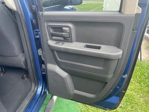 Used 2011 RAM 1500 ST w/ ST Popular Equipment Group RWD image 13