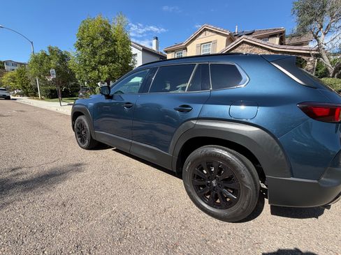 Used 2025 MAZDA CX-50 AWD 2.5 Hybrid w/ Premium Pkg image 5