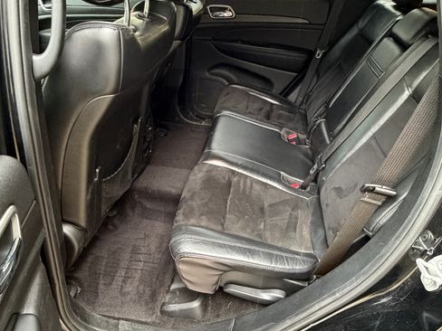 Used 2018 Jeep Grand Cherokee Altitude RWD image 9