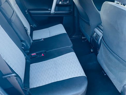 Used 2014 Toyota 4Runner SR5 image 18