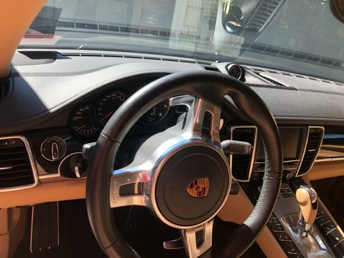 Used 2016 Porsche Panamera 4 Edition AWD/4WD image 10