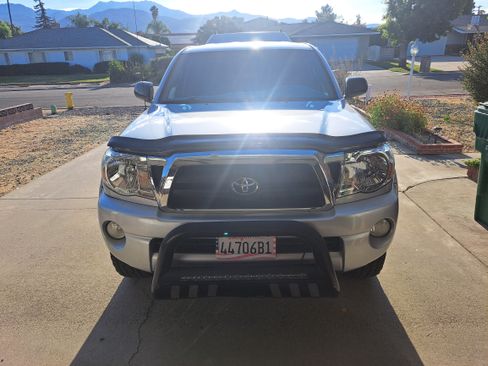 Used 2006 Toyota Tacoma 4x4 Access Cab V6 image 9
