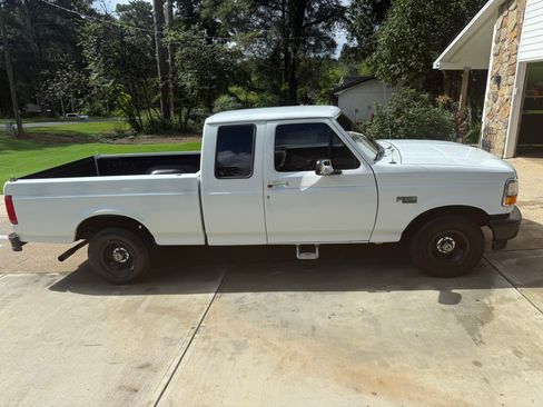 Used 1994 Ford F150 2WD SuperCab image 4