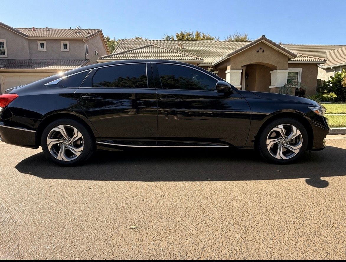 Used 2018 Honda Accord EX-L image 4