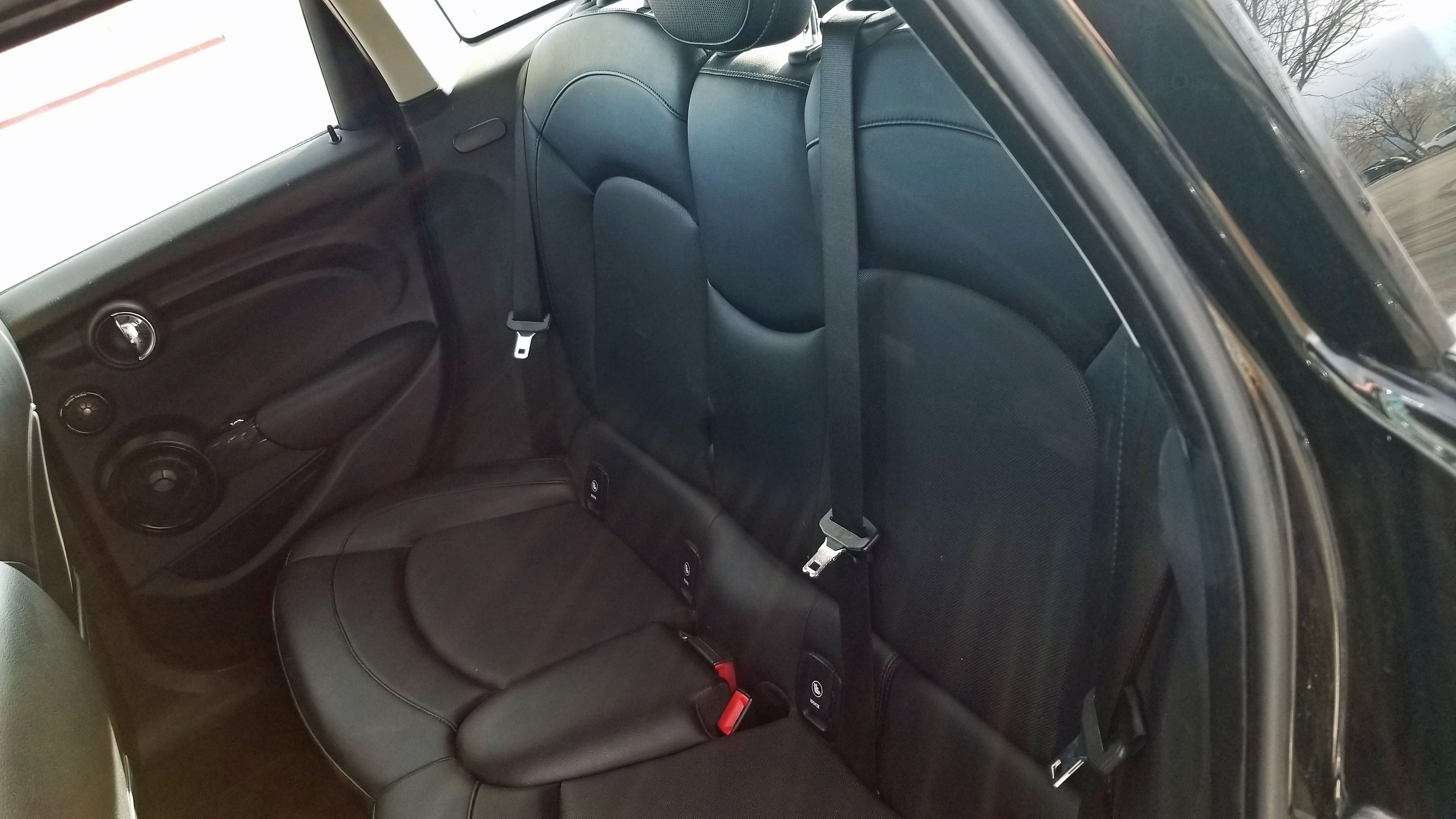 Used 2015 MINI Cooper 4-Door Hardtop FWD image 18