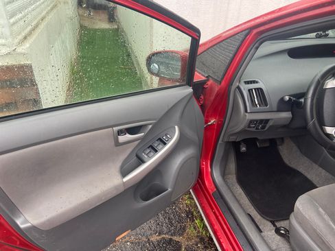 Used 2011 Toyota Prius Two image 9