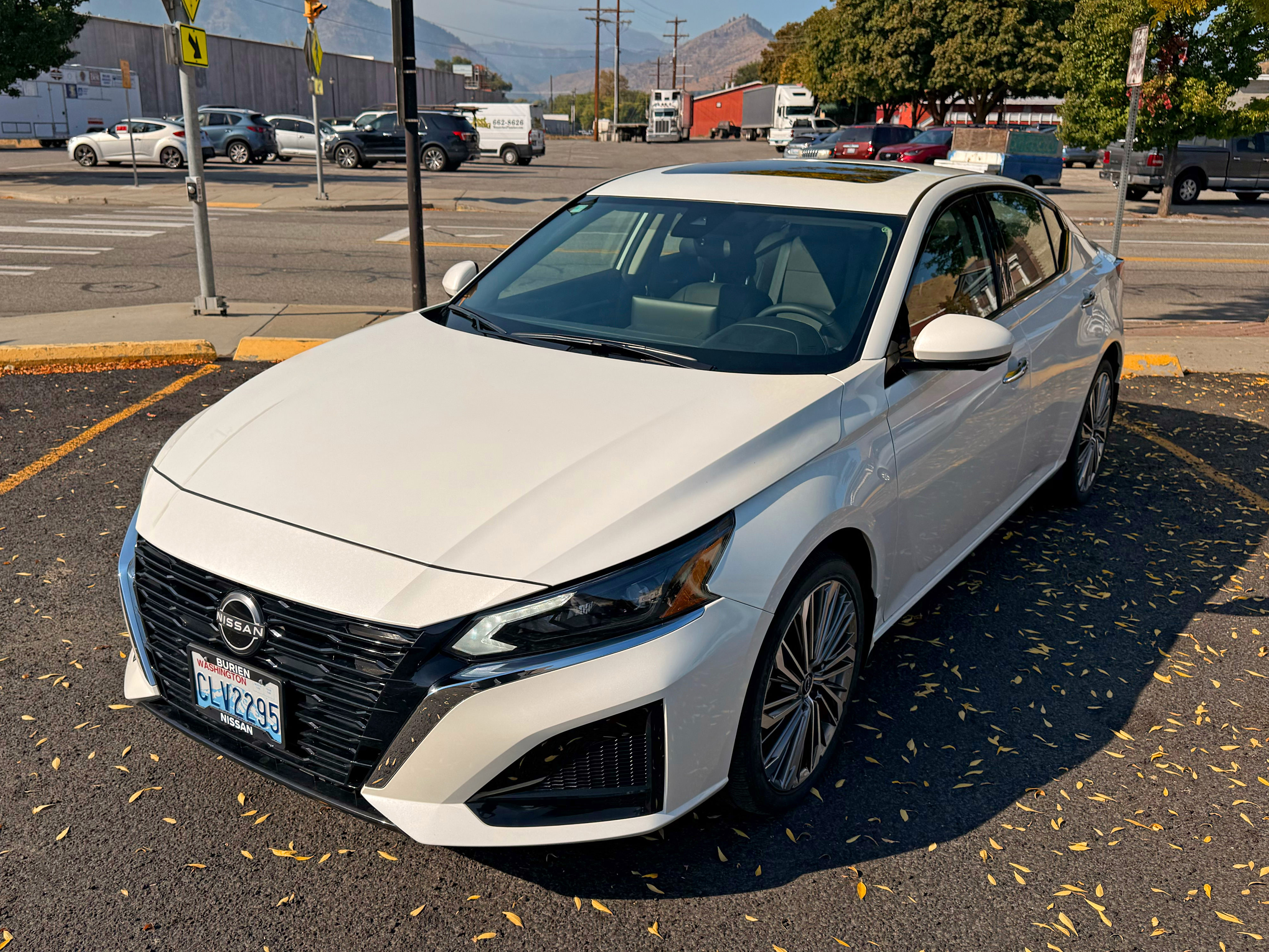 Used 2024 Nissan Altima 2.5 SL AWD/4WD image 1