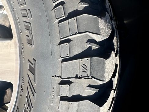 Used 2009 Jeep Wrangler Rubicon w/ PWR Convenience Group image 16