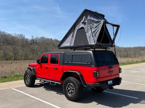 Used 2020 Jeep Gladiator Sport w/ Quick Order Package 24S image 21