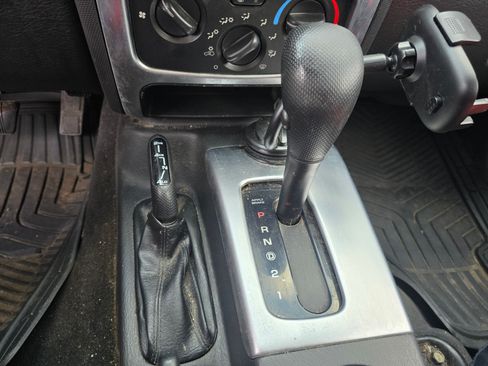 Used 2003 Jeep Liberty Limited image 12