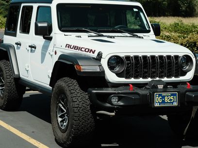 Used 2024 Jeep Wrangler Unlimited Rubicon w/ XTREMEE 35" Tire Package