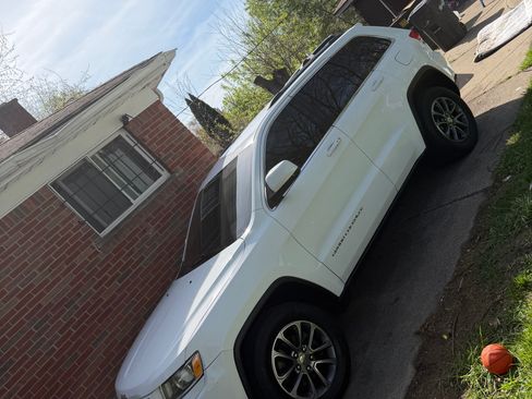 Used 2014 Jeep Grand Cherokee Laredo w/ Quick Order Package 23E RWD image 1