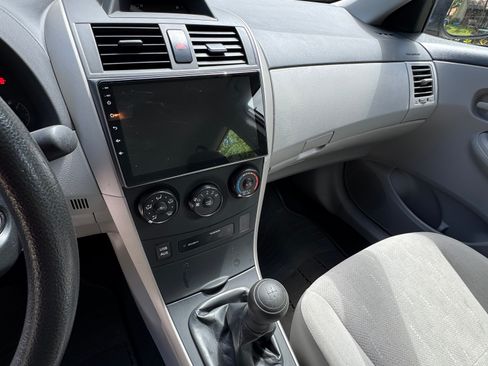 Used 2013 Toyota Corolla L FWD image 14