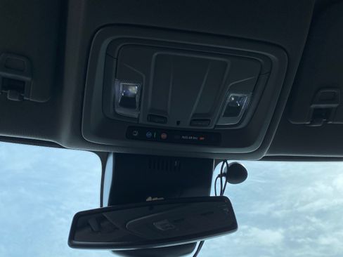 Used 2024 Chevrolet Silverado 2500 Custom w/ Custom Value Package image 14