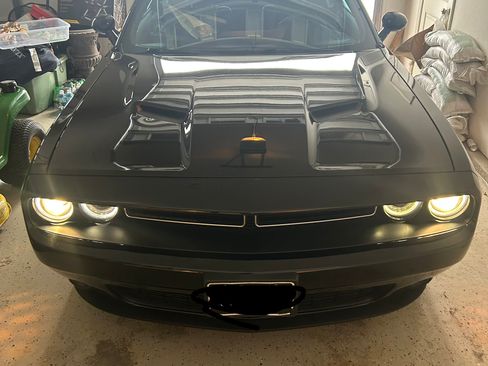 Used 2018 Dodge Challenger GT image 1