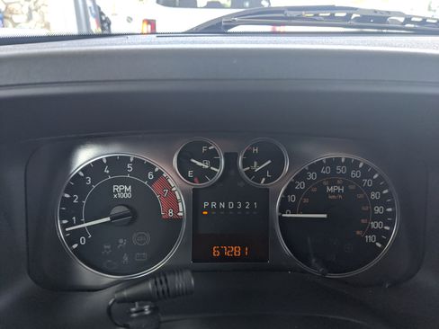 Used 2008 HUMMER H3 x Sport Utility 4D image 2