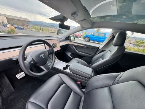 Used 2022 Tesla Model Y Performance AWD/4WD image 12