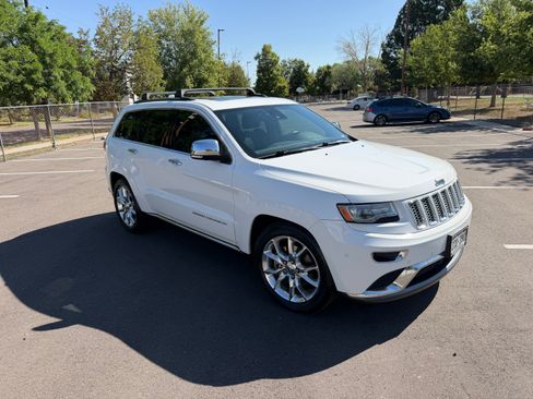 Used 2014 Jeep Grand Cherokee Summit AWD/4WD image 9