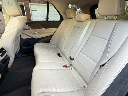 Used 2020 Mercedes-Benz GLE 350 image 13