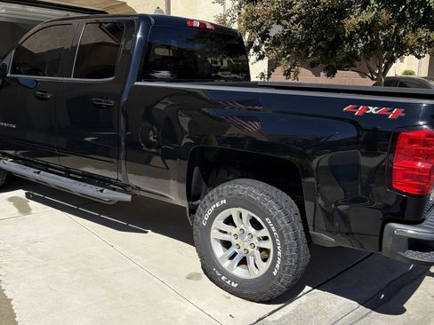 Used 2018 Chevrolet Silverado 1500 LT w/ All Star Edition image 2