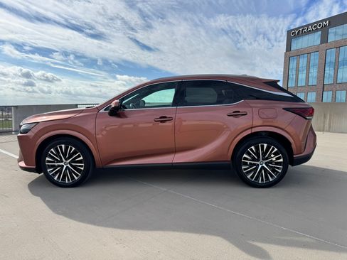 Used 2024 Lexus RX 350h image 9