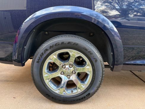 Used 2013 RAM 1500 Laramie image 20