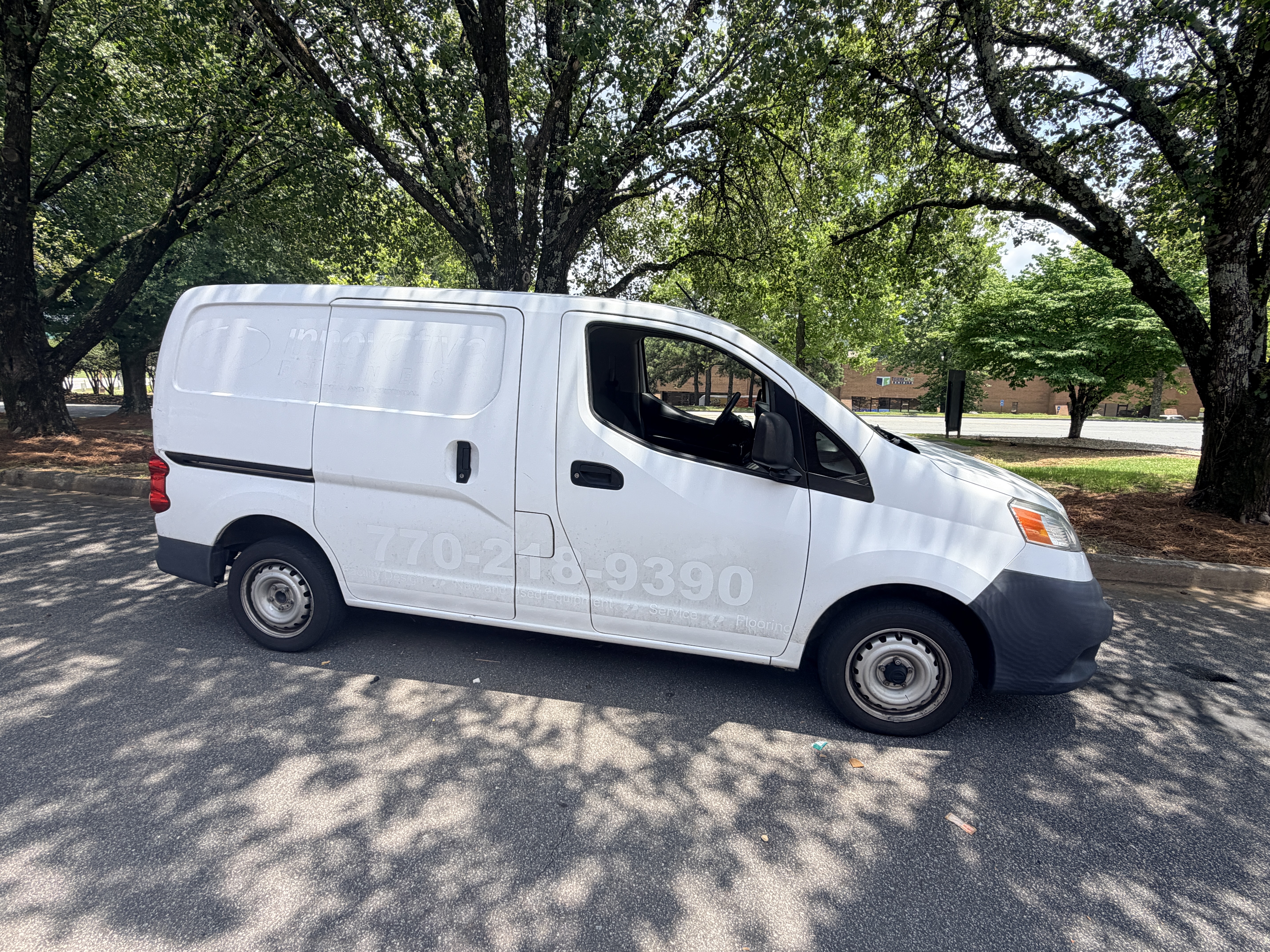 Used 2015 Nissan NV200 S FWD image 1